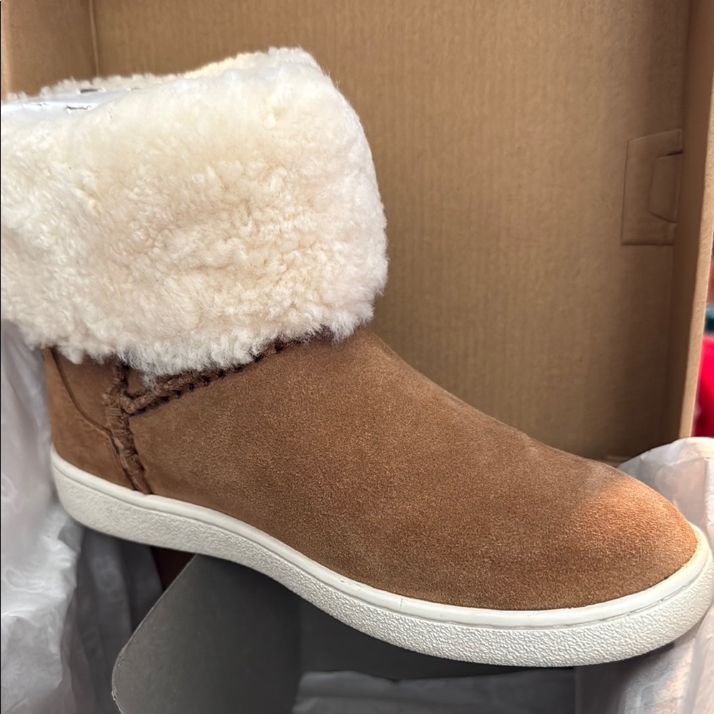UGG Tan and Cream Winter Boots with Plush Collar